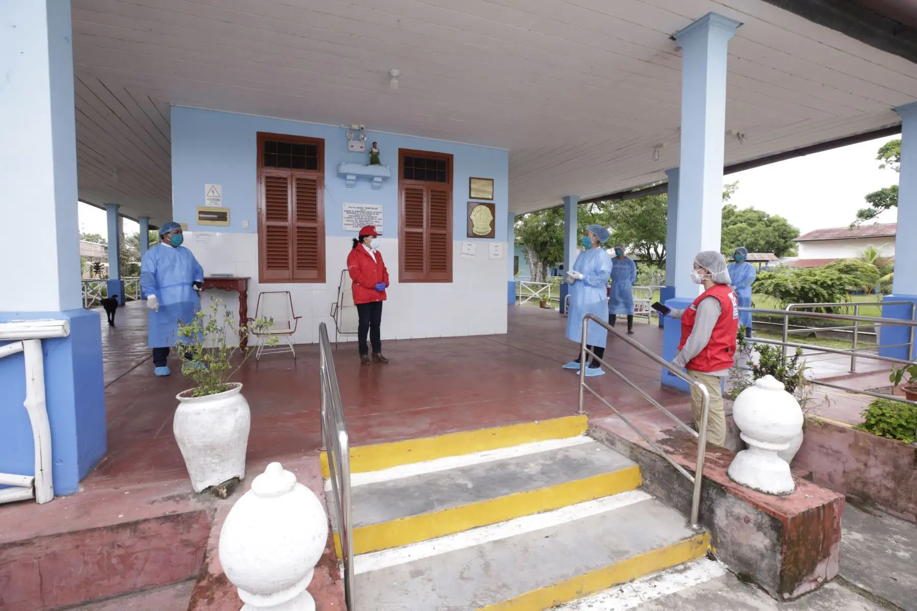 La ministra De la Mujer y Poblaciones Vulnerables, Gloria Montenegro, visitó los Centros de Acogida Residencial Santa Lorena y VIDAS de Loreto, para informar sobre las medidas que ayudarán a evitar el contagio del Covid-19. Foto: ANDINA/MIMP