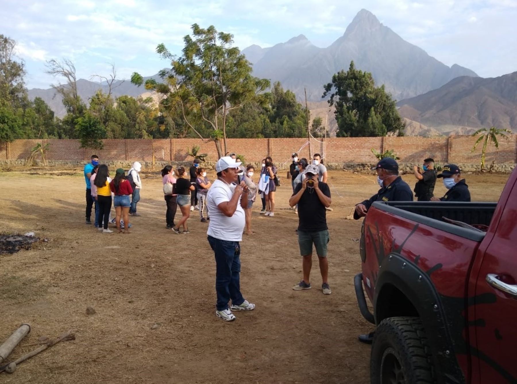 La Policía Nacional detuvo a un grupo de personas por asistir a una fiesta tradicional (palo cilulo) en el distrito de Laredo, región La Libertad. ANDINA/Difusión
