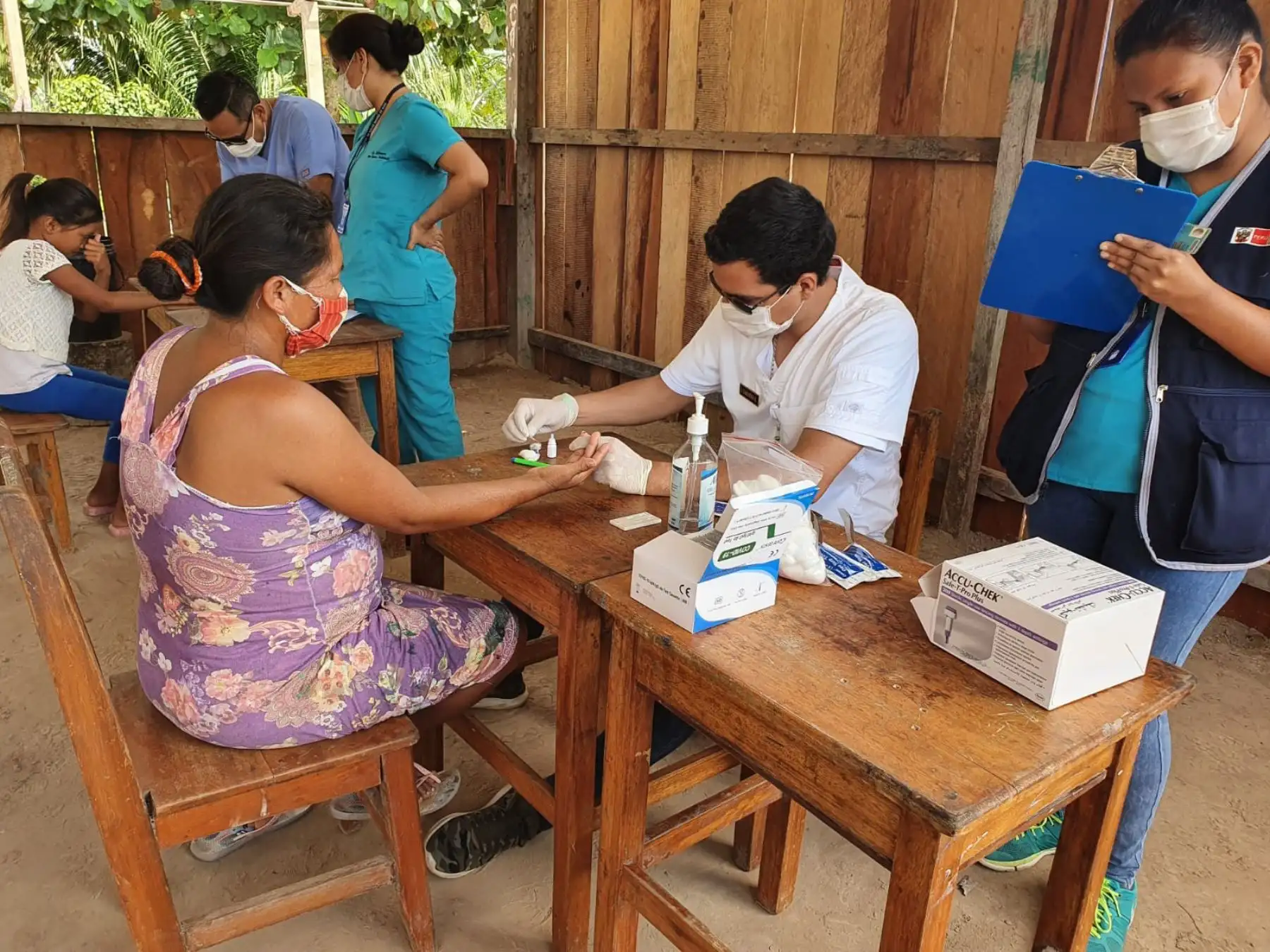Gobierno regional de Madre de Dios anunció la creación de una brigada especial para el seguimiento de casos positivos de covid-19 en la comunidad nativa de Santa Teresita.