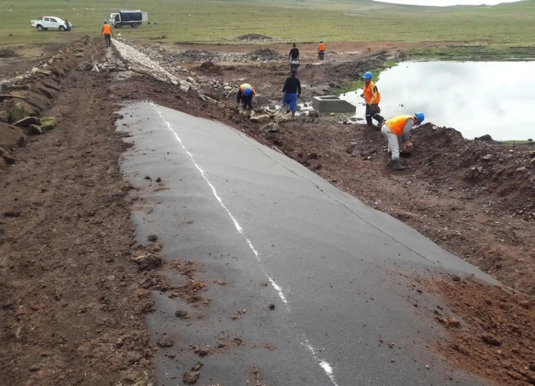 Obras de siembra y cosecha de agua para la construcción de 32 qochas generarán un total de 7,869 jornales de trabajo en Cusco, destacó el Ministerio de Agricultura. ANDINA/Difusión