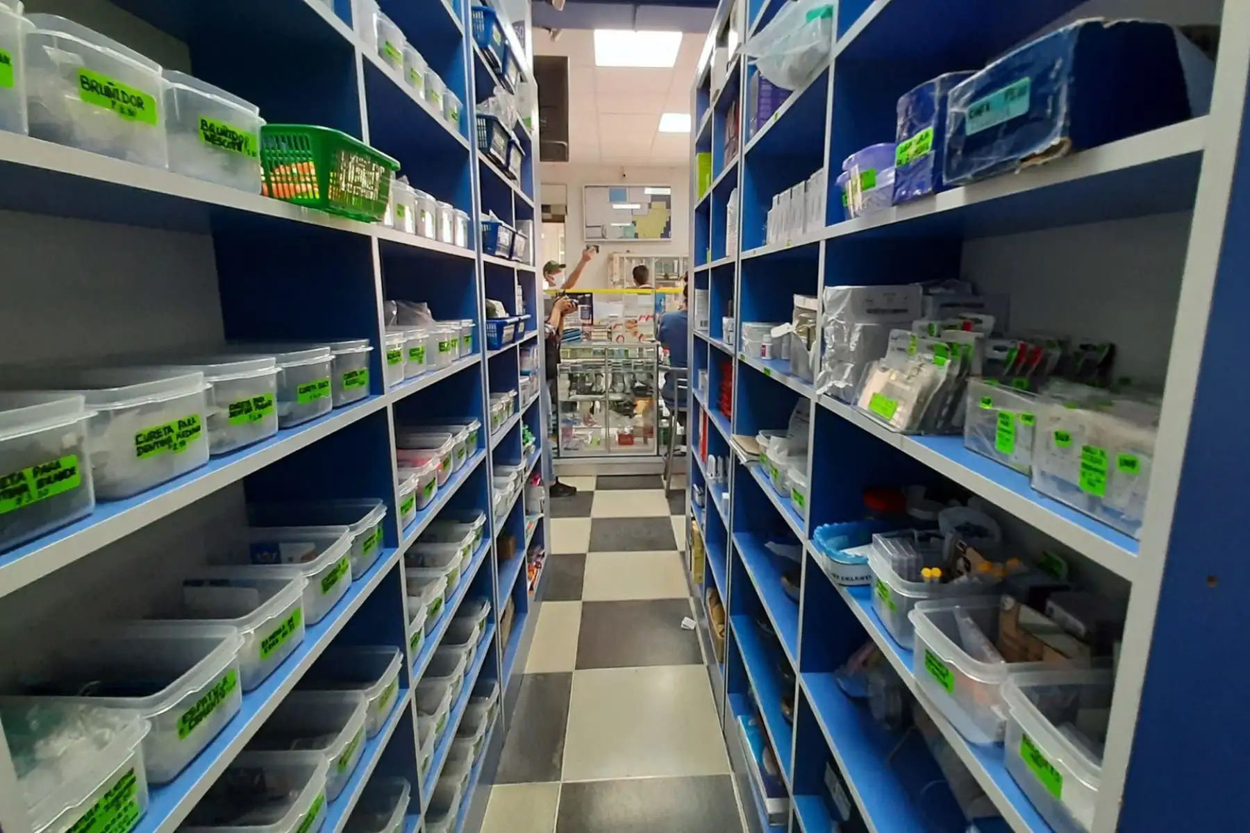 La Municipalidad de Huánuco conjuntamente con la Fiscalia y la Policía realizaron la fiscalización de precios en las diversas farmacias de la ciudad. Foto: ANDINA/Municipalidad de Huánuco
