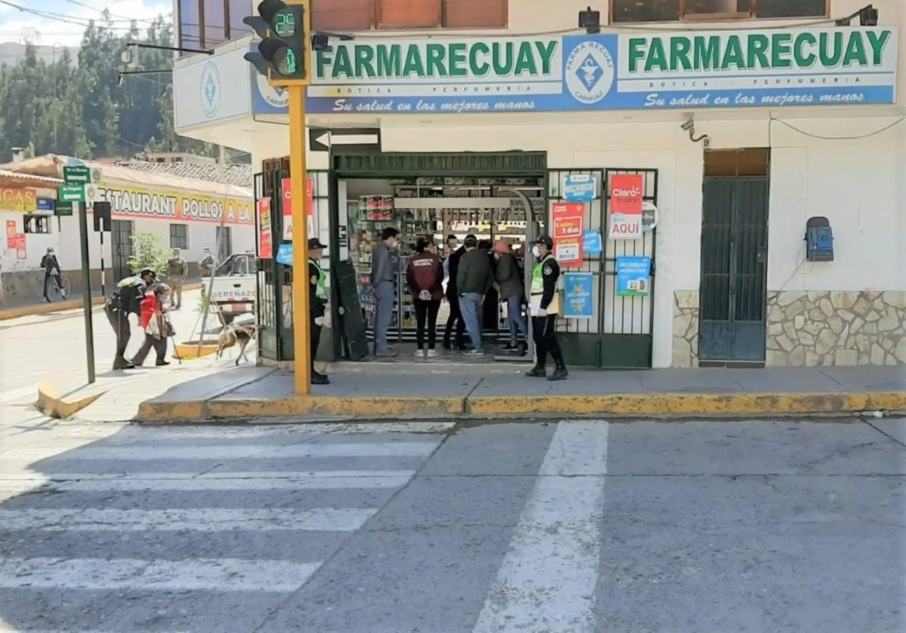 Autoridades de Áncash intervienen 47 farmacias para verificar precios de los medicamentos. ANDINA/Difusión
