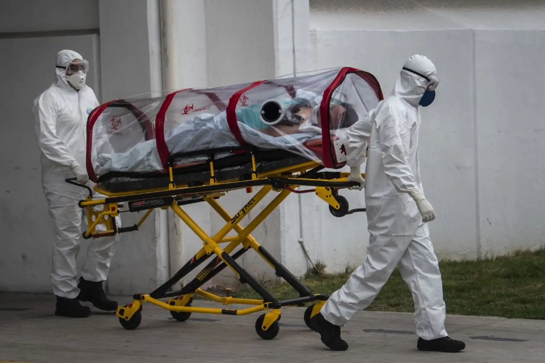 Brasil, el mayor afectado por la covid-19 en la región, mantiene una tasa de 6,10 por ciento, al contar con 438,238 infectados y 26,754 decesos. Foto: AFP/Archivo
