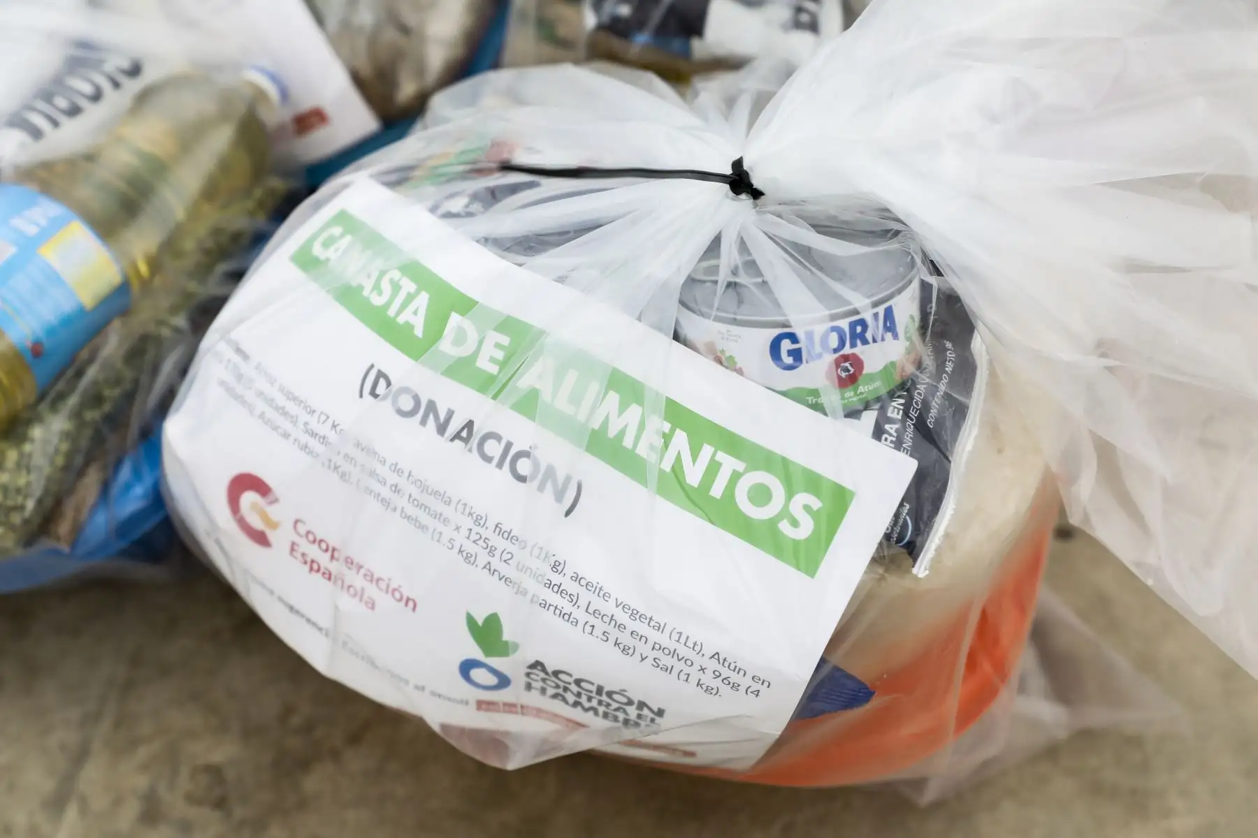 La Municipalidad de Lima entregó canastas de alimentos a pobladores de la comunidad Shipibo-Conibo de Cantagallo quienes cumplen cuarentena por casos confirmados de coronavirus. Foto: ANDINA/Municipalidad de Lima