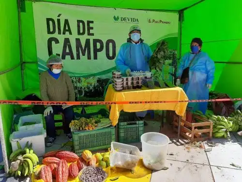Los mercados itinerantes "De la Chacra a la Olla", que impulsó el Minagri, permitieron a la población acceder a productos a bajos precios. ANDINA/Difusión