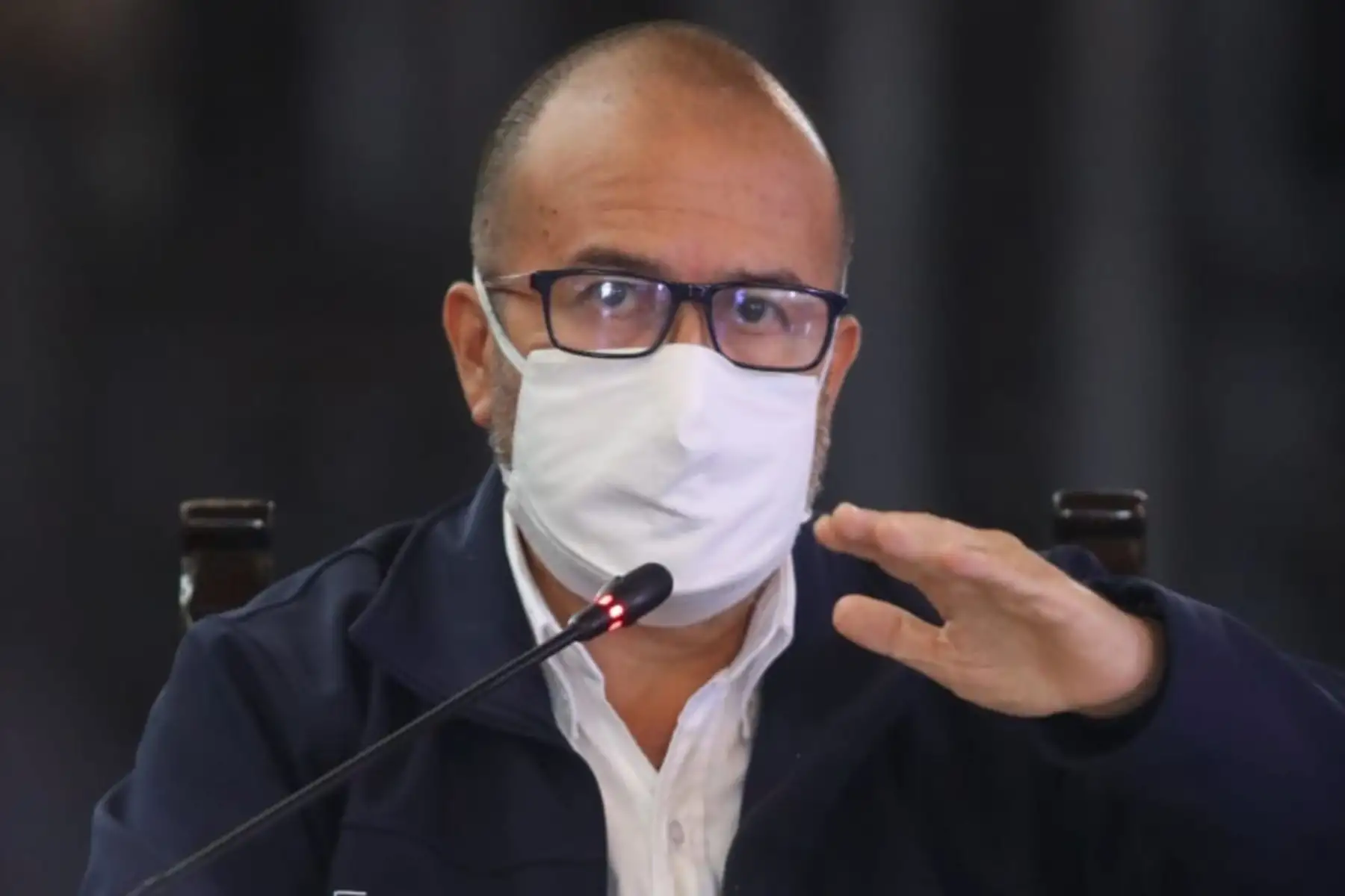 El ministro de Salud, Víctor Zamora, afirmó que existe gran expectativa por ver los resultados de las nuevas medidas que se adoptarán a partir del 25 de mayo. Foto: ANDINA/Prensa Presidencia.