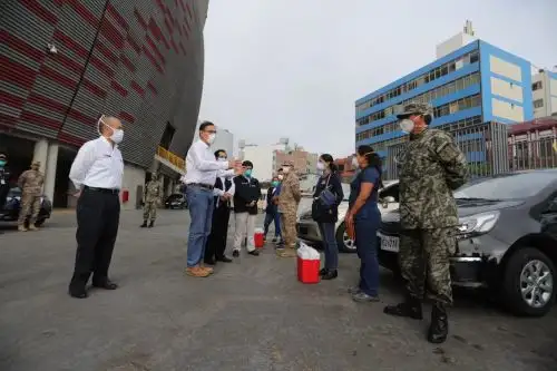Presidente supervisa central de Respuesta Rápidas para la detección del coronavirus