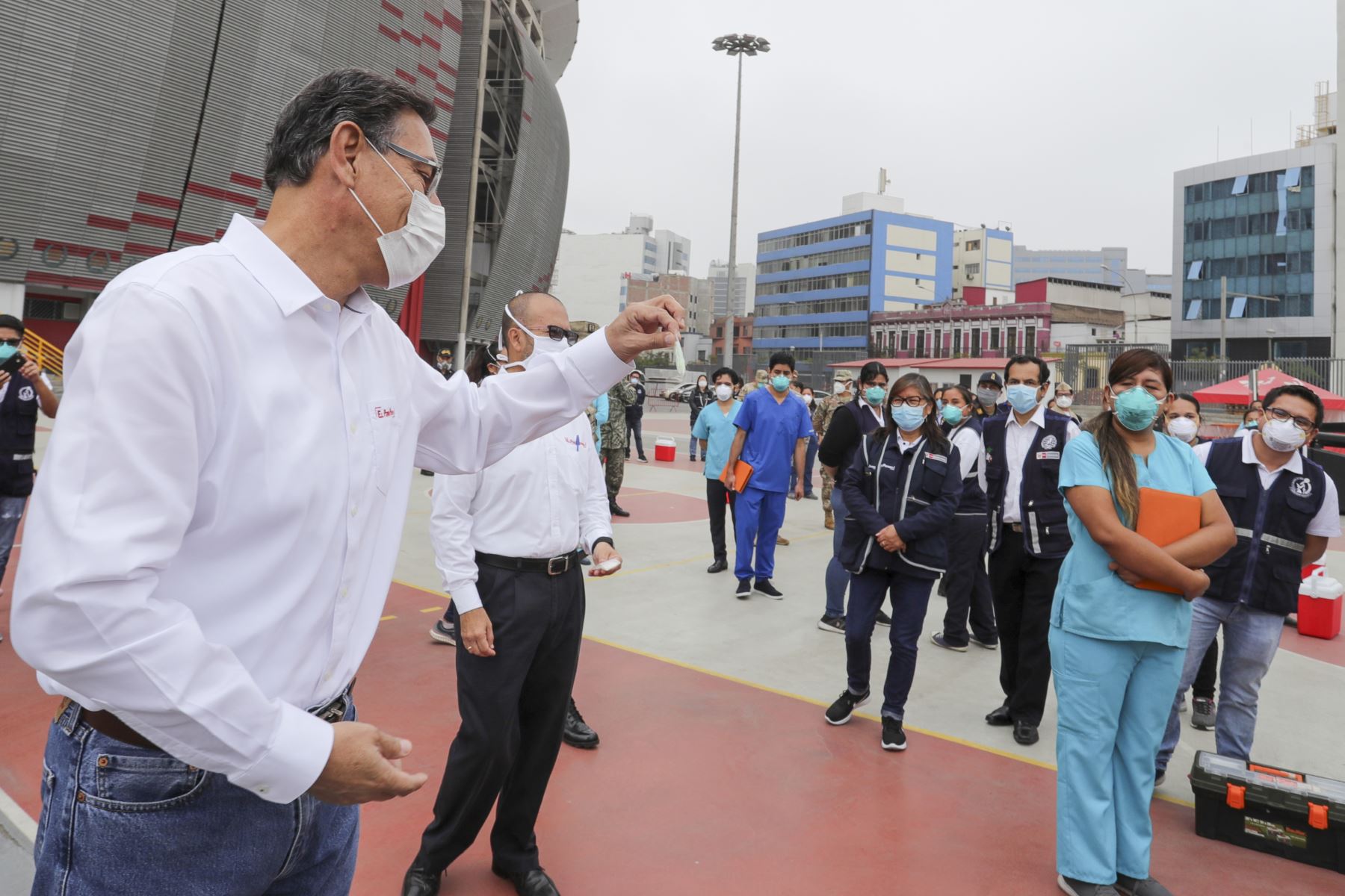 Presidente Martín Vizcarra supervisa central de Respuesta Rápidas para la detección del coronavirus en Estadio Nacional. Foto: ANDINA/Prensa Presidencia