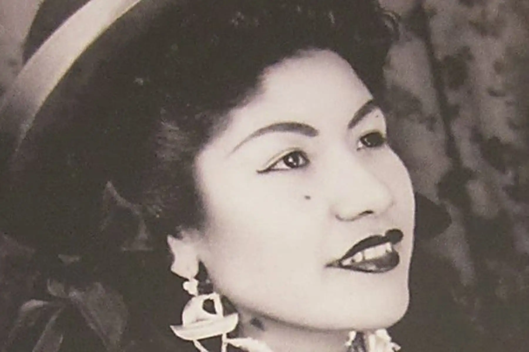 Retrato de María Alvarado Trujillo, “Pastorita Huaracina”, considerada una de las máximas exponentes del huayno peruano y defensora de la identidad cultural andina. Foto: Archivo Histórico El Peruano.