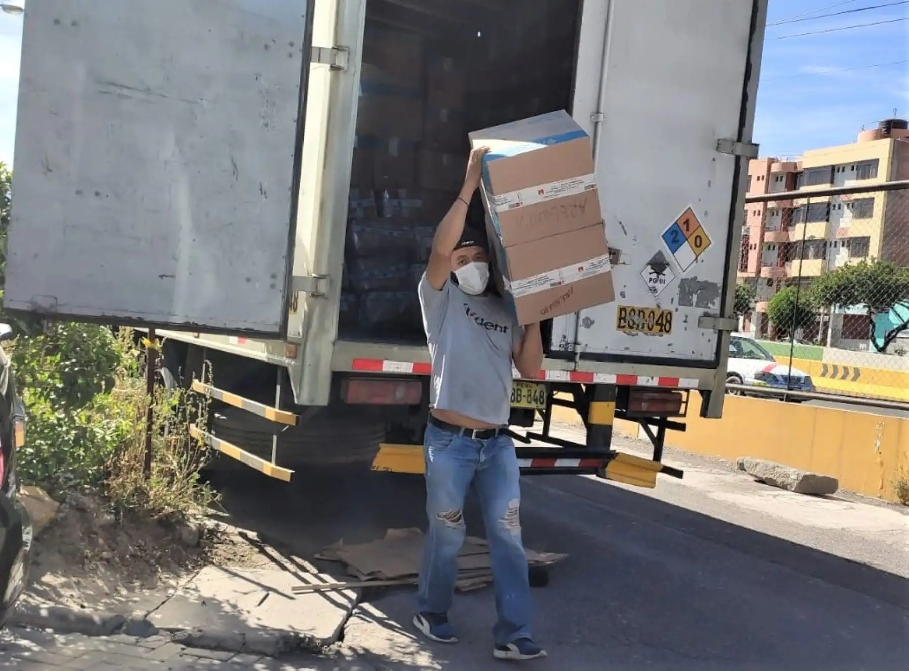 Las autoridades de Salud de Arequipa entregarán más de 50,000 mascarillas a población vulnerable de Arequipa para evitar más casos de coronavirus. ANDINA/Difusión