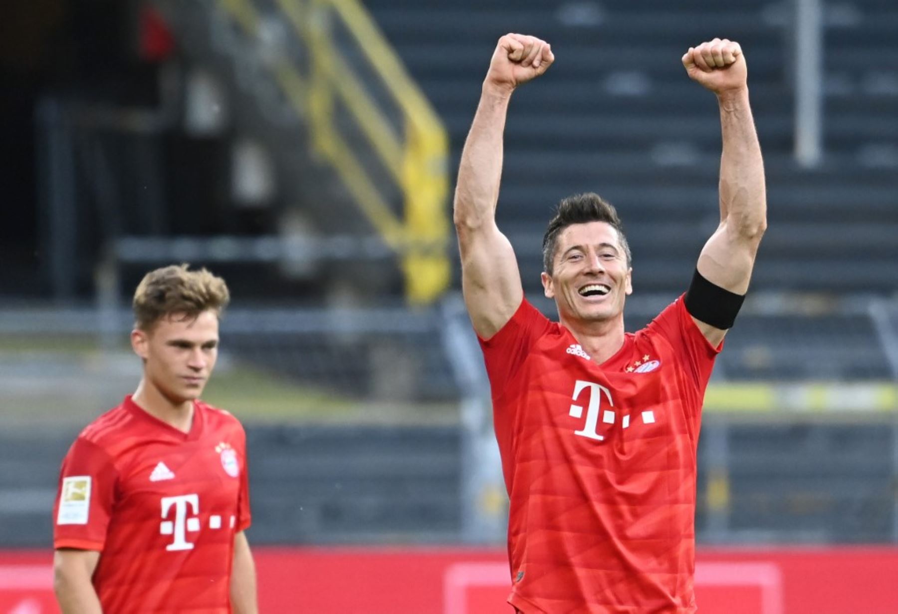 Bayern Múnich  dio un paso casi definitivo para ganar su octava Bundesliga consecutiva  al vencer 1-0 en la cancha del Borussia Dortmund.