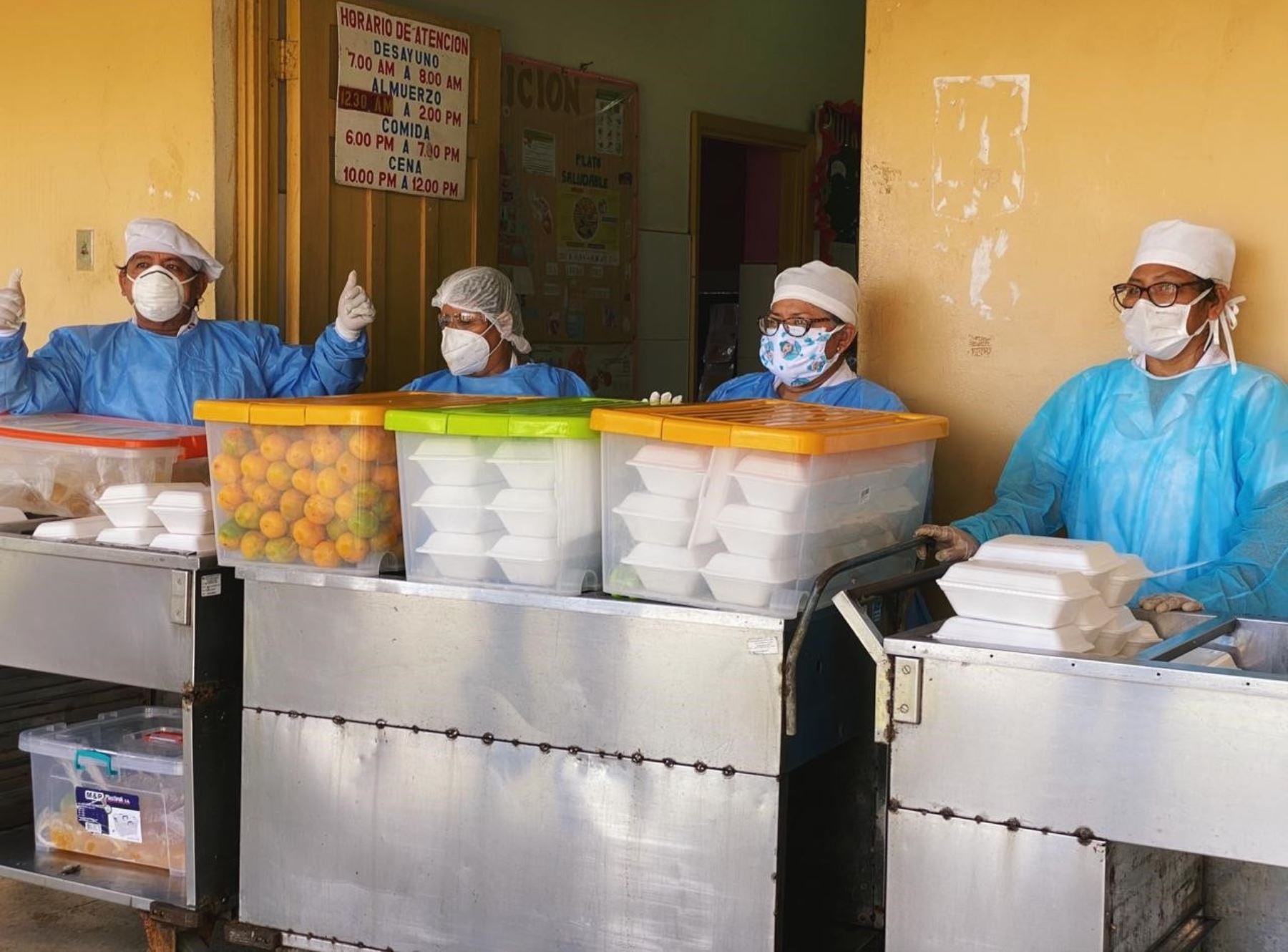 Comex Perú donó raciones de alimentos para el personal de salud y asistencial, así como para pacientes con coronavirus de Iquitos. ANDINA/Difusión