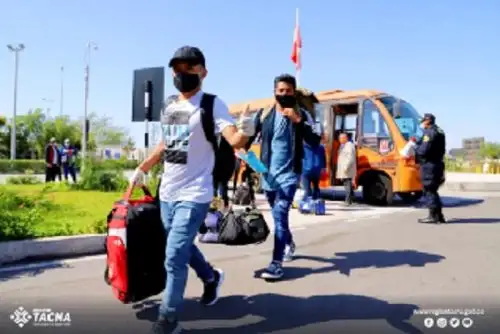 Los connacionales fueron trasladados en 13 buses a sus regiones de origen, como  Puno, Arequipa, Cusco y Lima, entre otras.