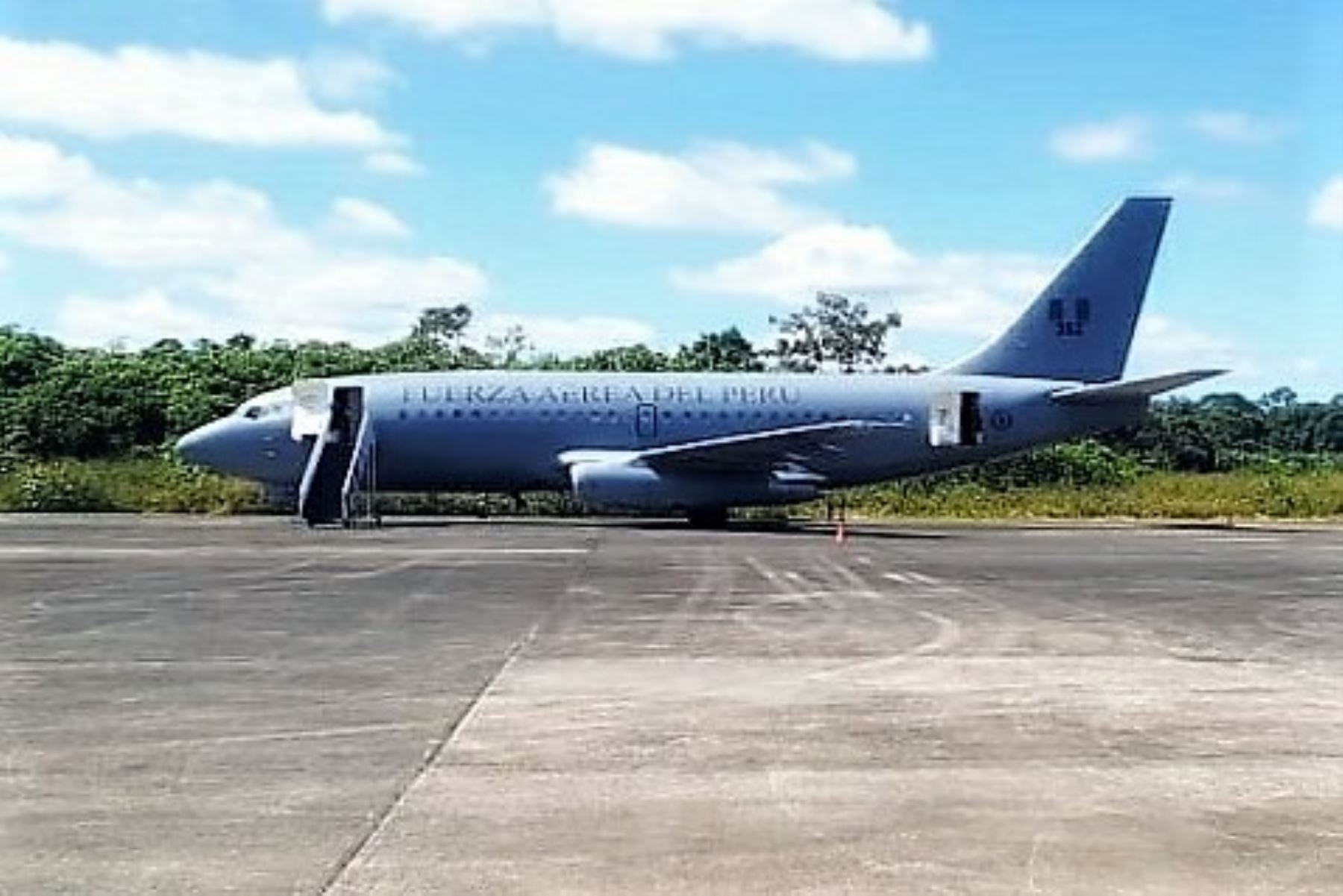 La Fuerza Aérea del Perú transportó material médico a Madre de Dios.