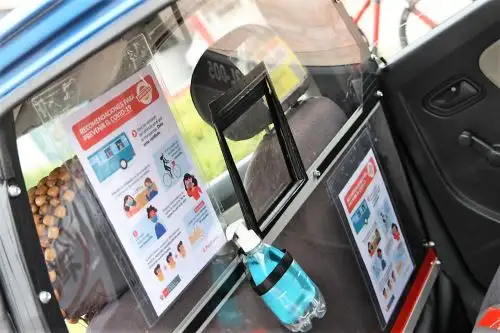 Taxi especial para prevenir contagios de covid-19 en el Cusco.