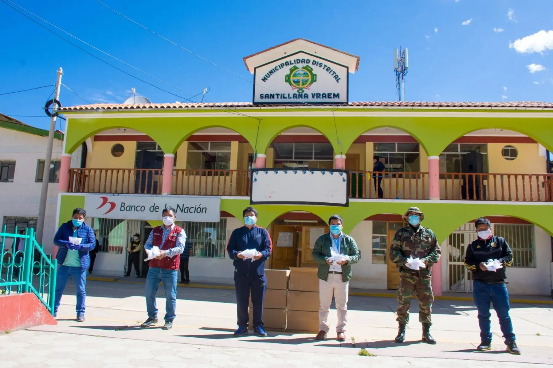Municipalidad de Huanta entregó 2000 mascarillas de uso comunitario a pobladores del distrito de Santillana. Foto: ANDINA/Municipalidad de Huanta