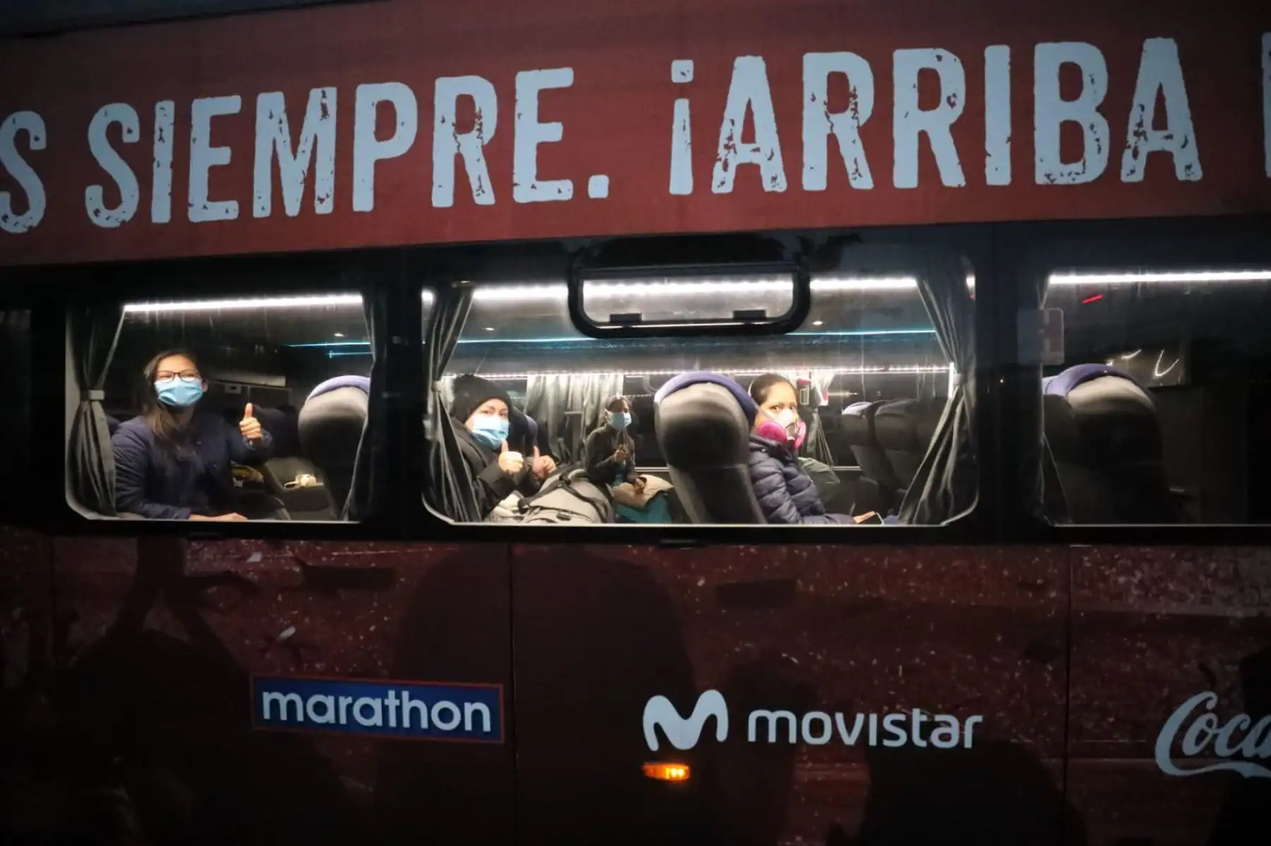 Un total de 25 profesionales de EsSalud viajaron a la región de Ucayali para combatir la pandemia de coronavirus. Se enviaron 50,000 EPP, además de medicinas, pruebas rápidas y kits de alimentación. Foto: ANDINA/EsSalud