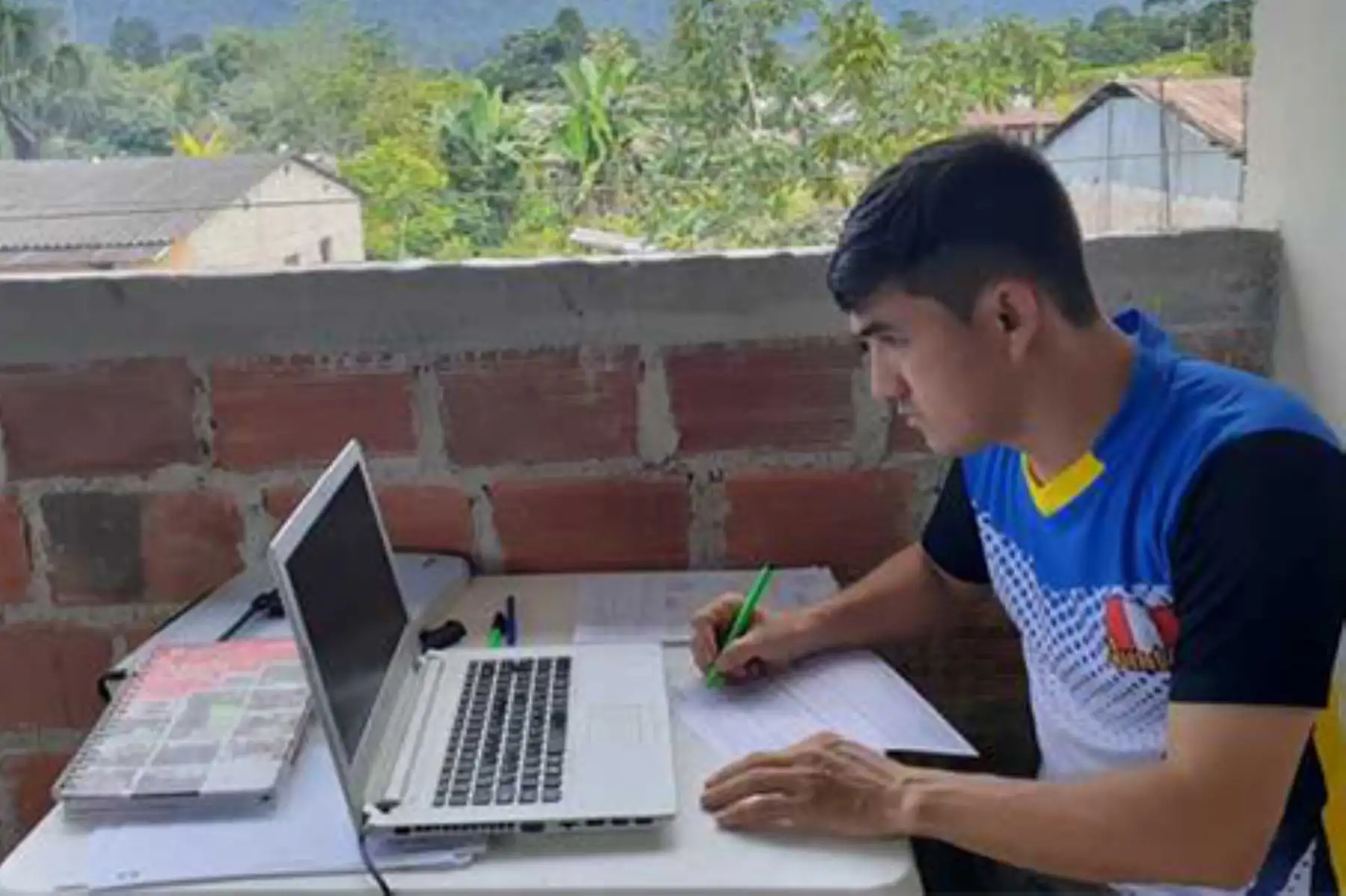 Personal de Juntos continúa con sus actividades con el apoyo de herramientas tecnológicas y estrategias de comunicación a distancia. Foto: ANDINA/Difusión