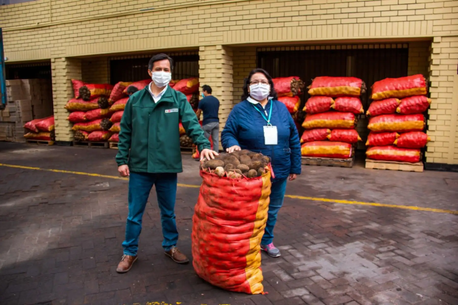 Sierra y Selva Exportadora asistió técnicamente a los productores de Junín en esta transacción con Cáritas Lima. Foto: Difusión