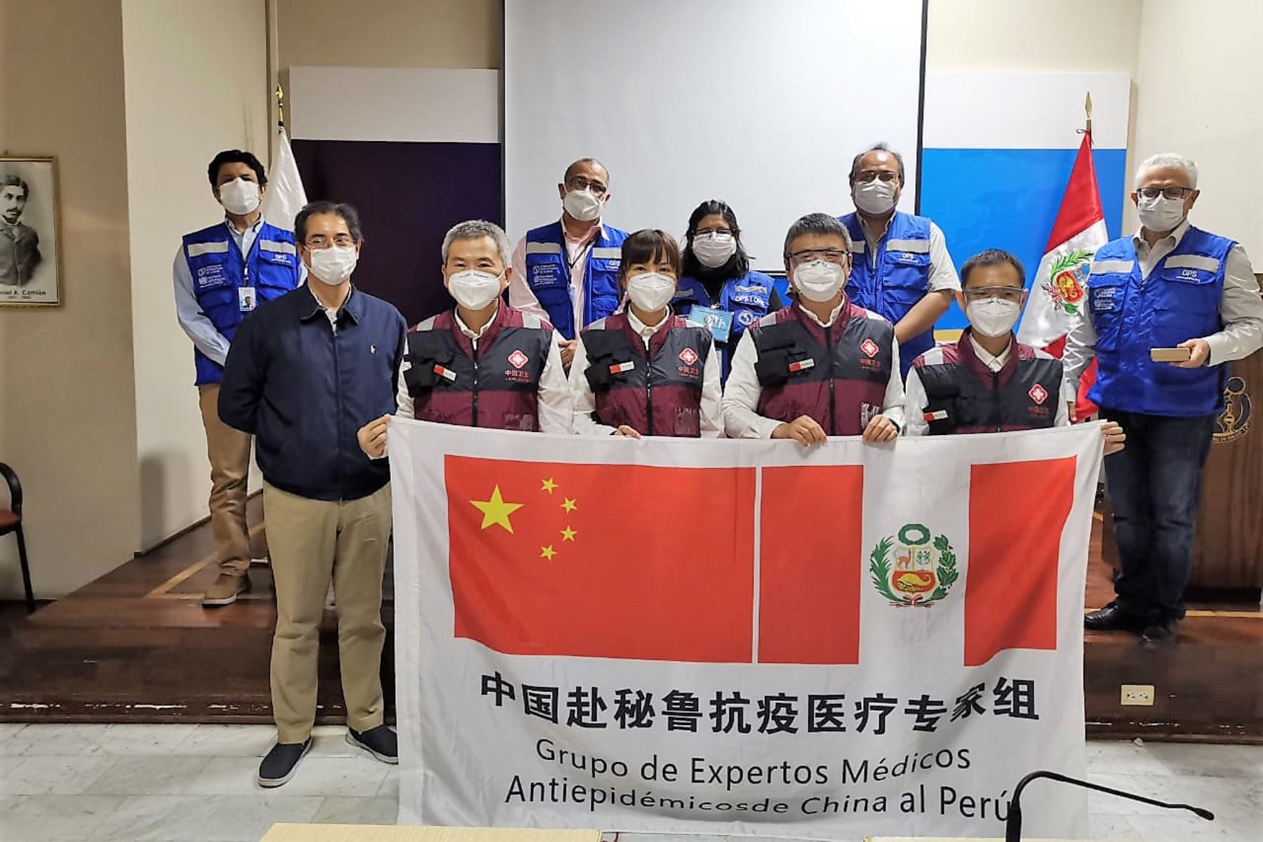 Médicos chinos especialistas en epidemias visitan el Perú en medio del estado de emergencia nacional por el coronavirus.