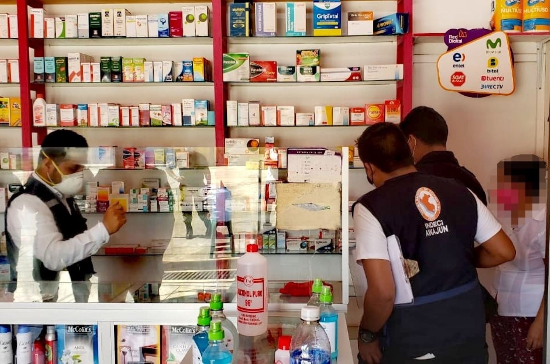 Fiscalía clausura farmacia en provincia de Rioja, región San Martín, por vender medicamentos y productos vencidos. ANDINA/Difusión
