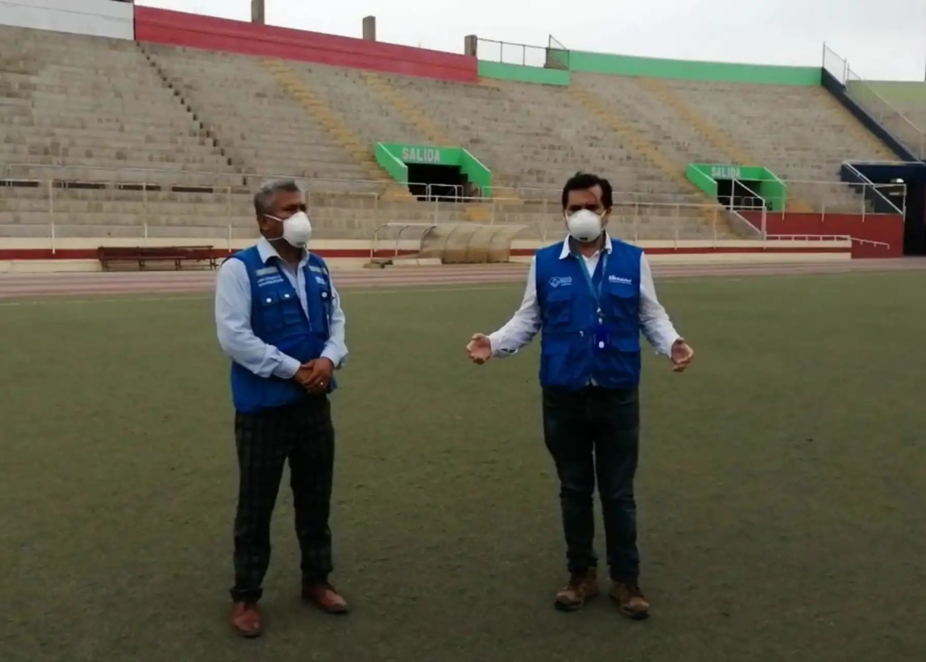 EsSalud inicia instalación de un hospital temporal en el estadio Centenario "Manuel Rivera Sánchez" de la ciudad de Chimbote, en Áncash. ANDINA/Difusión