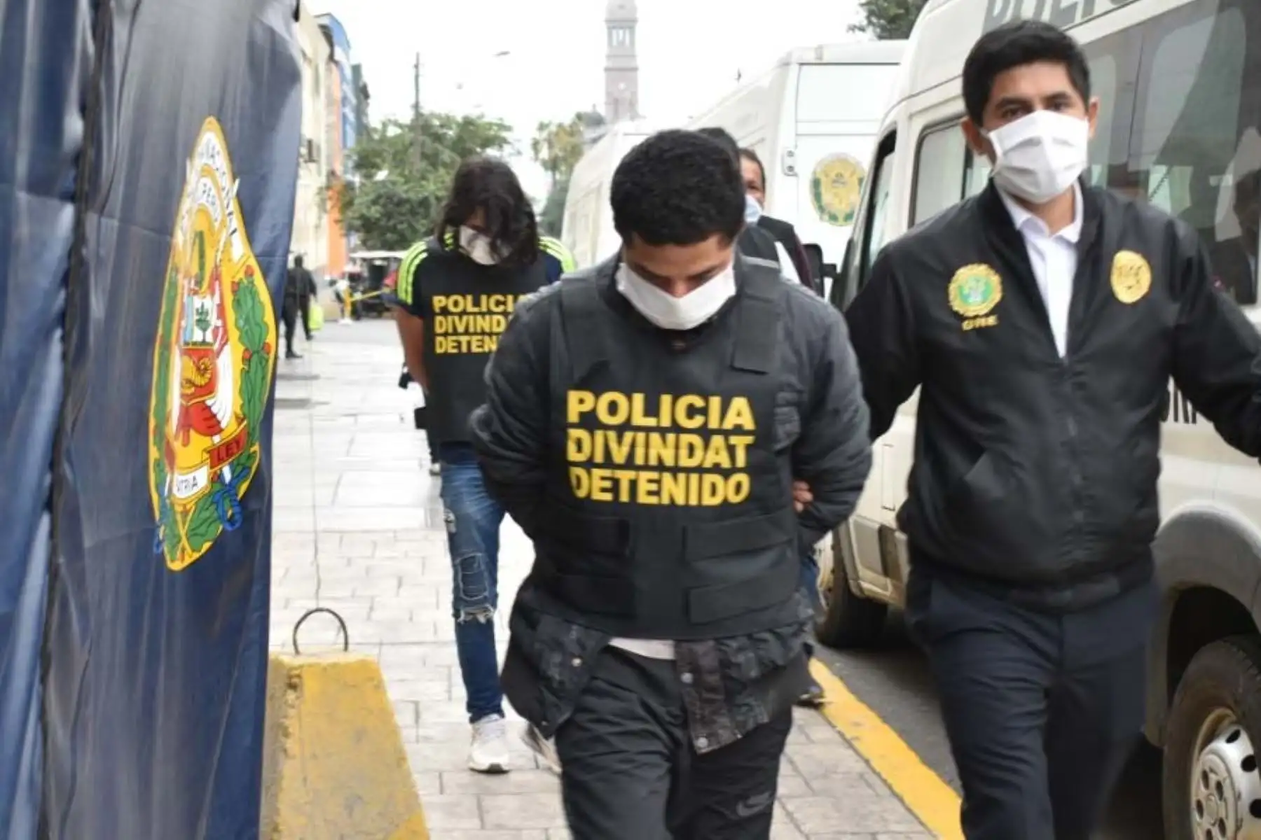 detenidos por el presunto fraude informático fueron trasladados a la Dirincri.