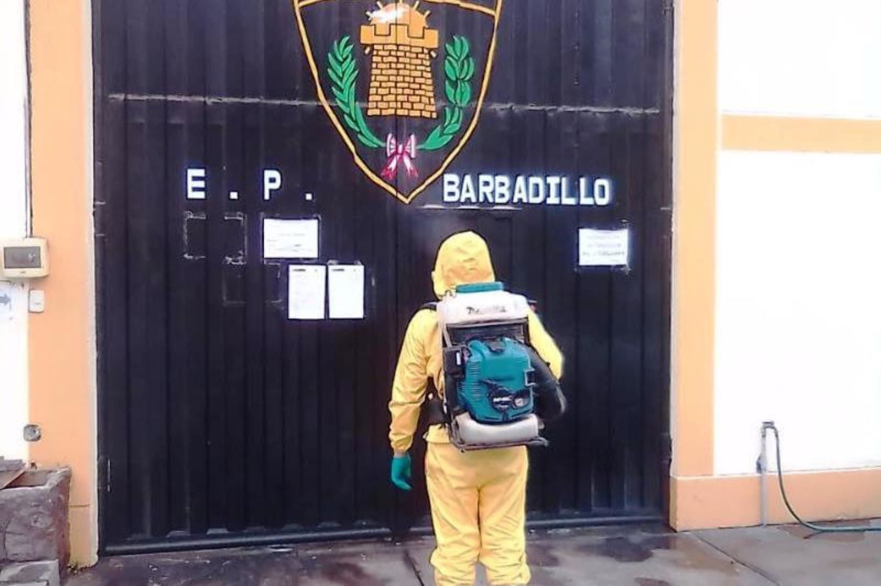 Inpe: desinfectan ambientes del penal Barbadillo en Ate. Foto: ANDINA/Difusión.