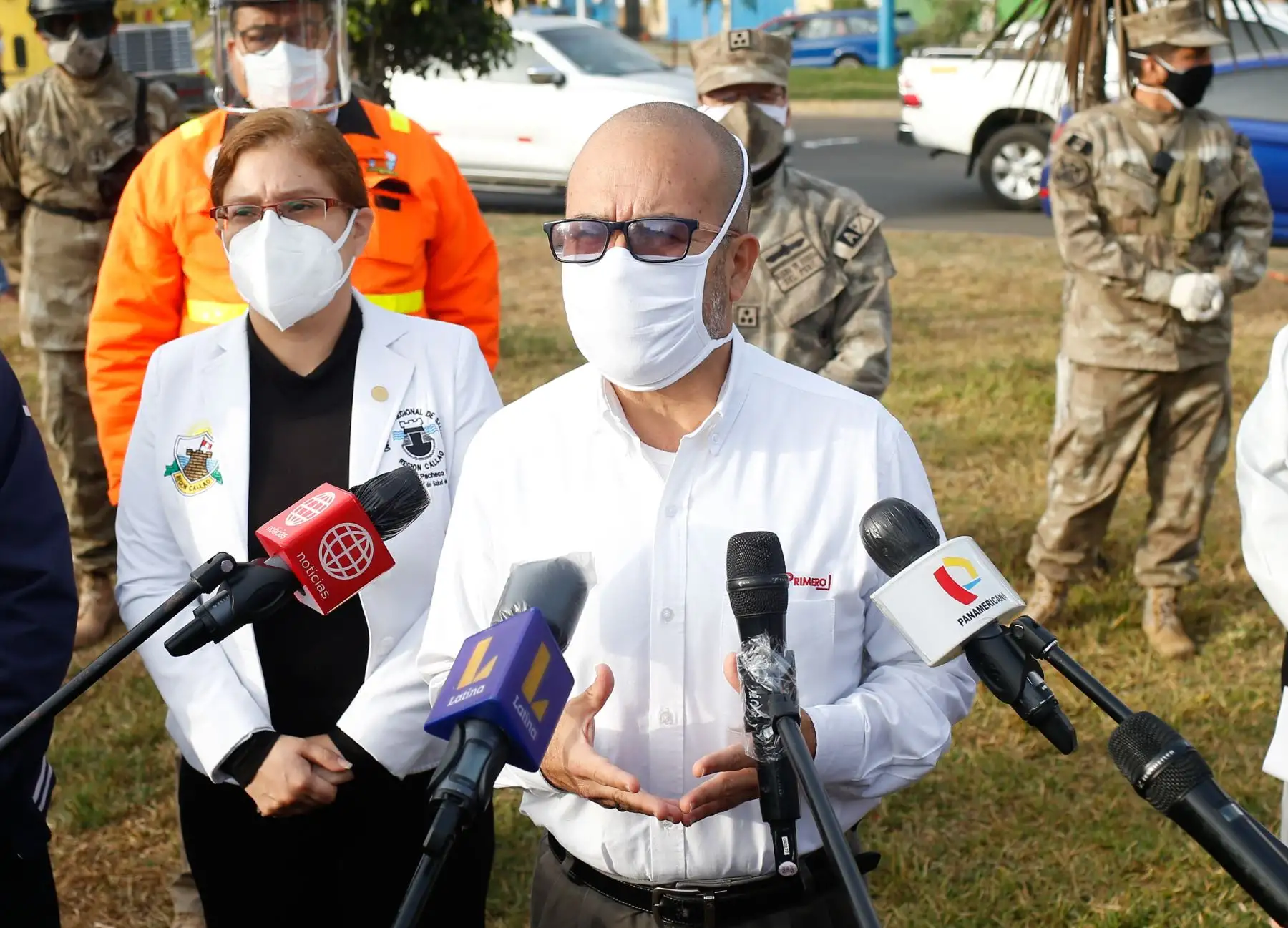Ministro de Salud, Víctor Zamora, supervisó la toma de pruebas rápidas a transportistas en el Callao como parte de las acciones para enfrentar el Covid-19. Foto: ANDINA/Minsa