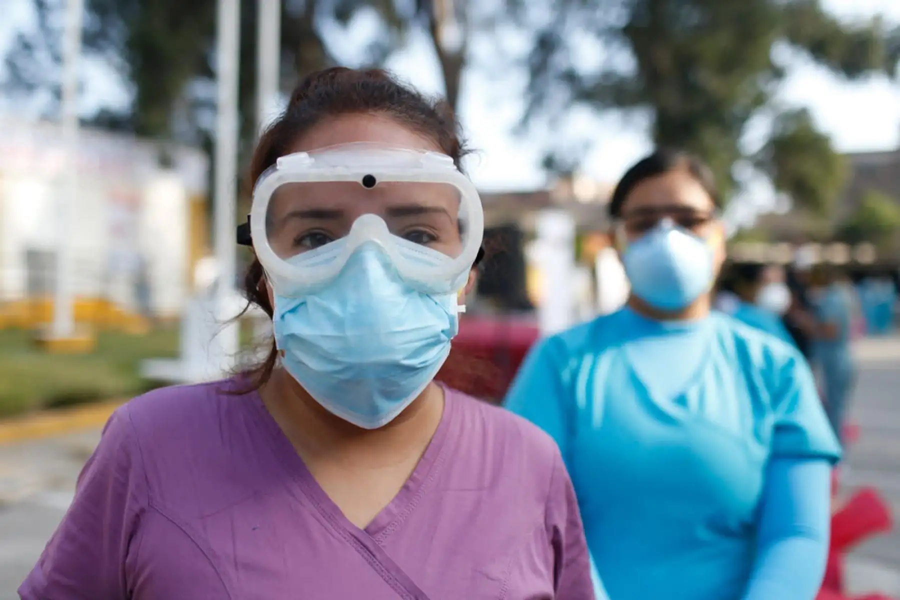 Ministro de Salud, Víctor Zamora, inspecciona Centro de Comando COVID-19 de la DIRIS Lima Este. El centro de control permitirá  incrementar los servicios de atención primaria a vecinos con equipos de respuesta rápida y seguimiento médico telefónico. Foto: ANDINA/Minsa