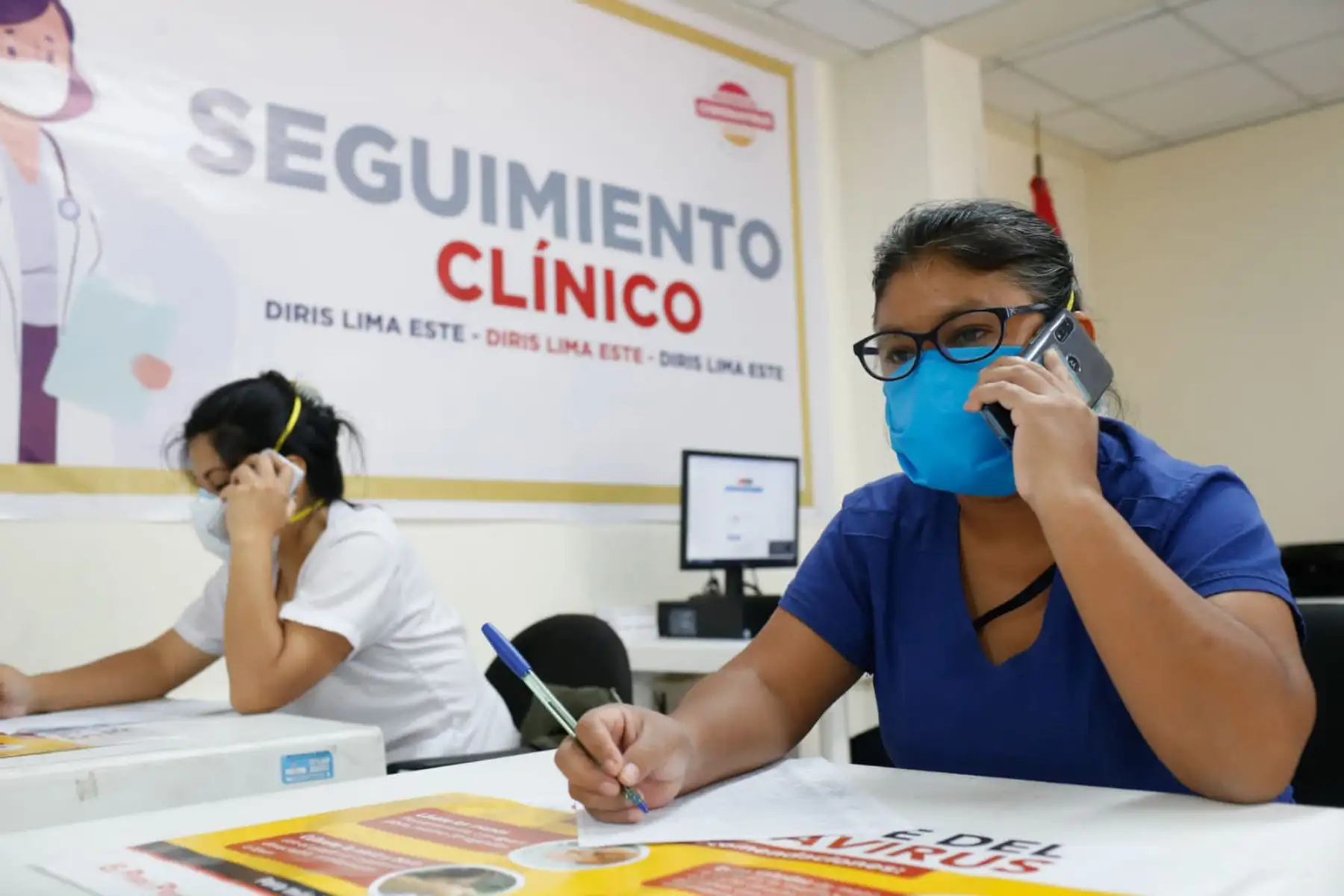 Ministro de Salud, Víctor Zamora, inspecciona Centro de Comando COVID-19 de la DIRIS Lima Este. El centro de control permitirá  incrementar los servicios de atención primaria a vecinos con equipos de respuesta rápida y seguimiento médico telefónico. Foto: ANDINA/Minsa