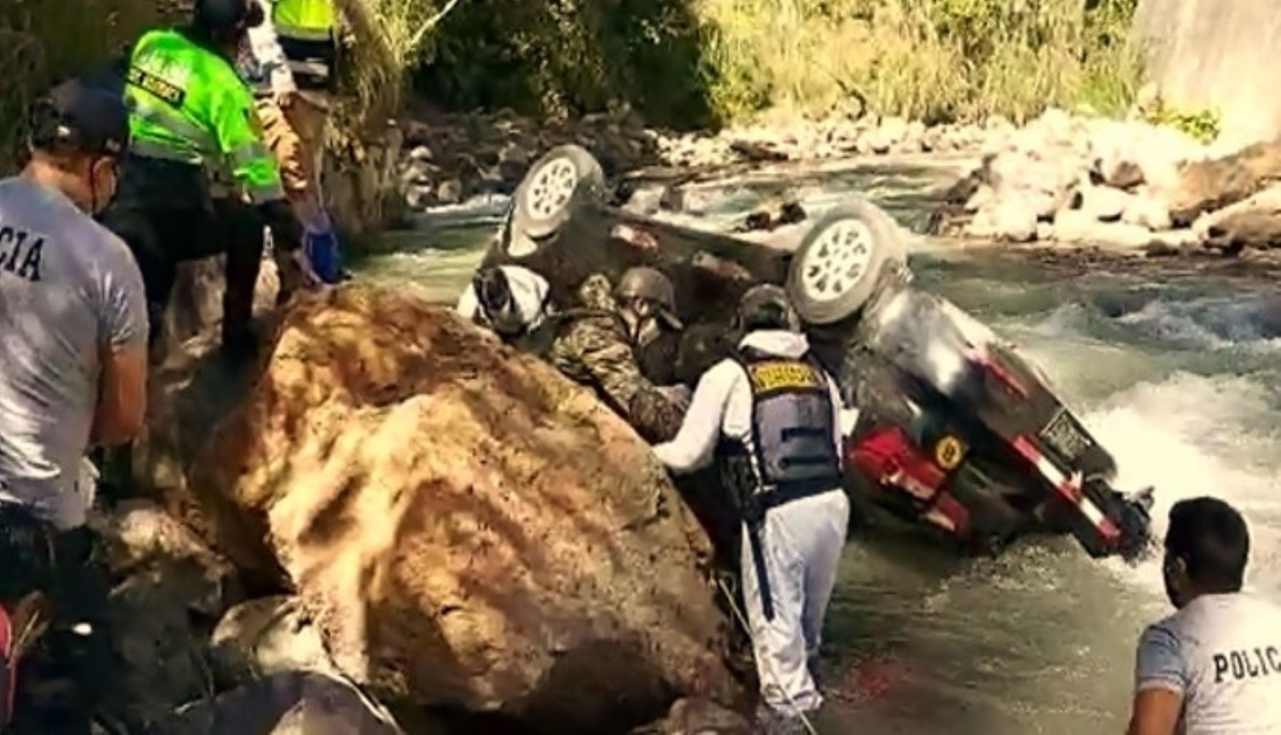 Una persona fallecida y dos heridas dejó el despiste y caída de un vehículo al río Huallaga, en el sector de Yanacocha Baja del distrito de Huariaca, cuando se dirigía al poblado de Huanag, en la región Pasco.