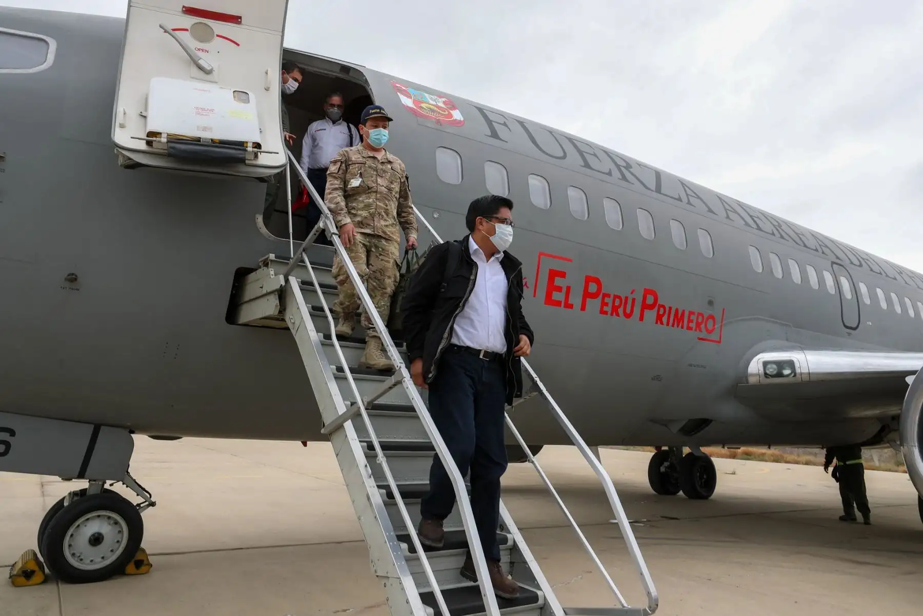 Titular de la PCM, Vicente Zeballos y ministros de Estado arriban a Piura para evaluar el nivel de respuesta pública de la región ante la pandemia. La comitiva sostendrá reunión de trabajo con el Comando Covid-19 e informará sobre la labor desplegada por el Gobierno. Foto: ANDINA/PCM