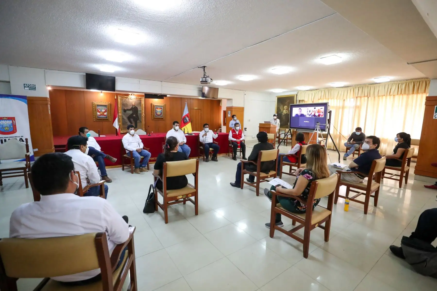 Para coordinar acciones en beneficio de la población de Piura, el premier Vicente Zeballos, sostiene una reunión de trabajo con el segundo vicepresidente del 
Congreso, Guillermo Aliaga; el presidente de la Comisión Covid-19, Leonardo Ingas; y los congresistas de la región Piura. Foto: ANDINA/PCM