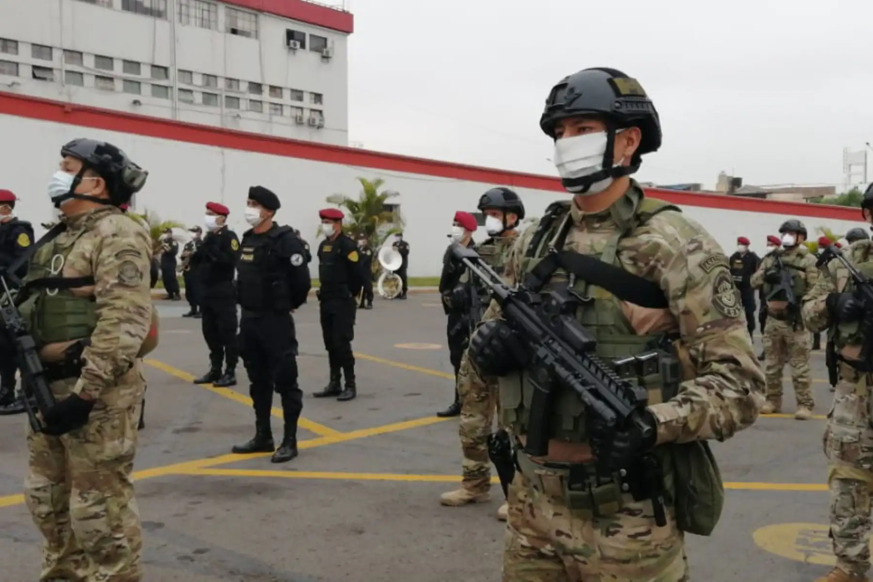 Agentes de Policía Nacional, se recuperaron luego de atención recibida en hospitales PNP Luis N. Sáenz, Augusto B. Leguía, la Clínica Geriátrica San José y otros centros autorizados. A la fecha, 5 721 efectivos se reincorporaron tras vencer al COVID-19. Foto:ANDINA/@MininterPeru.