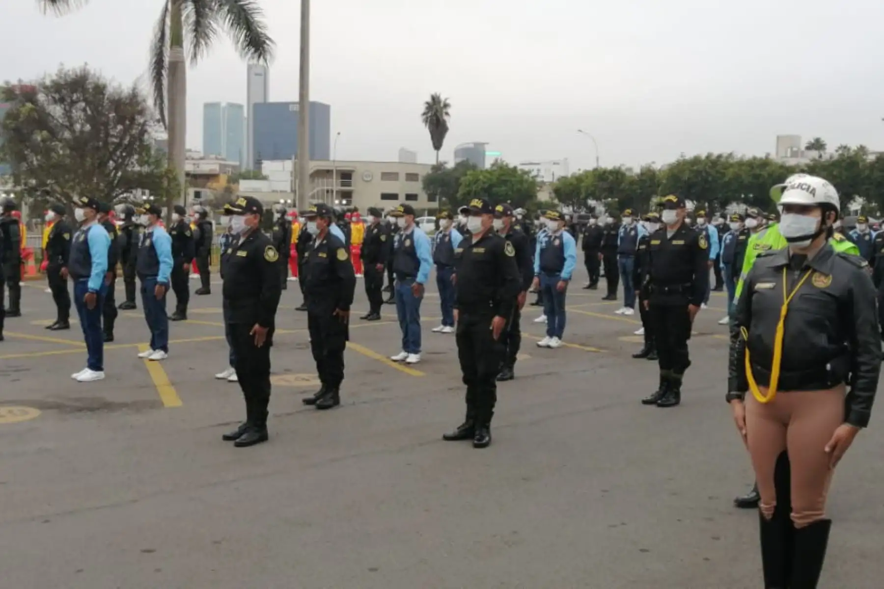 Agentes de Policía Nacional, se recuperaron luego de atención recibida en hospitales PNP Luis N. Sáenz, Augusto B. Leguía, la Clínica Geriátrica San José y otros centros autorizados. A la fecha, 5 721 efectivos se reincorporaron tras vencer al COVID-19. Foto:ANDINA/@MininterPeru.
