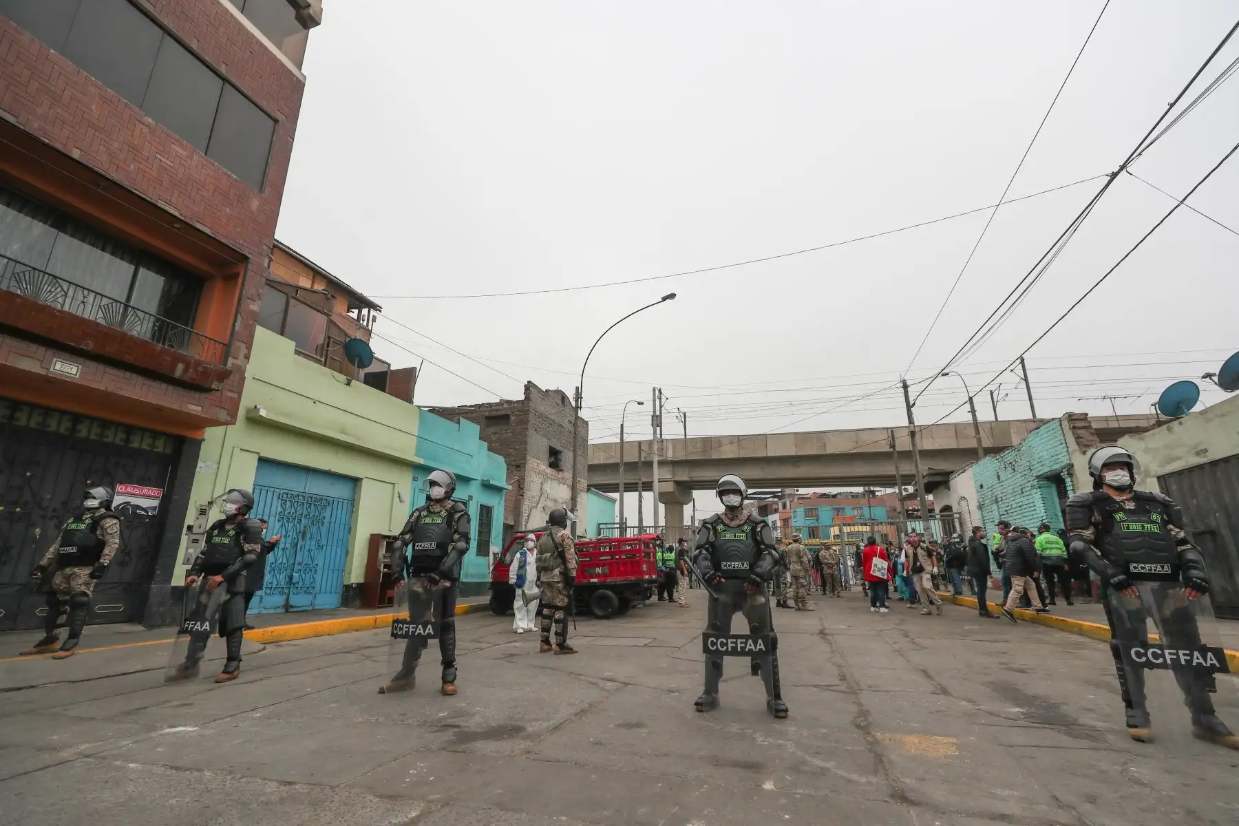 Ministros de Defensa y salud supervisan inicio de operación piloto Tayta de Te Cuido Perú para brindar atención a  población vulnerable frente a covid-19. Foto: Mindef