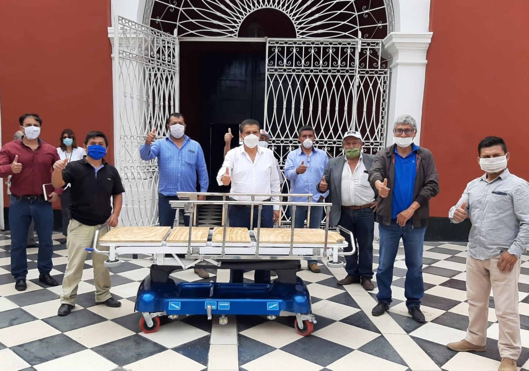 Empresarios metalmecánicos de La Libertad unen esfuerzos y diseñan un prototipo de cama UCI para hospitales de esa región que atienden casos de coronavirus. ANDINA/Difusión