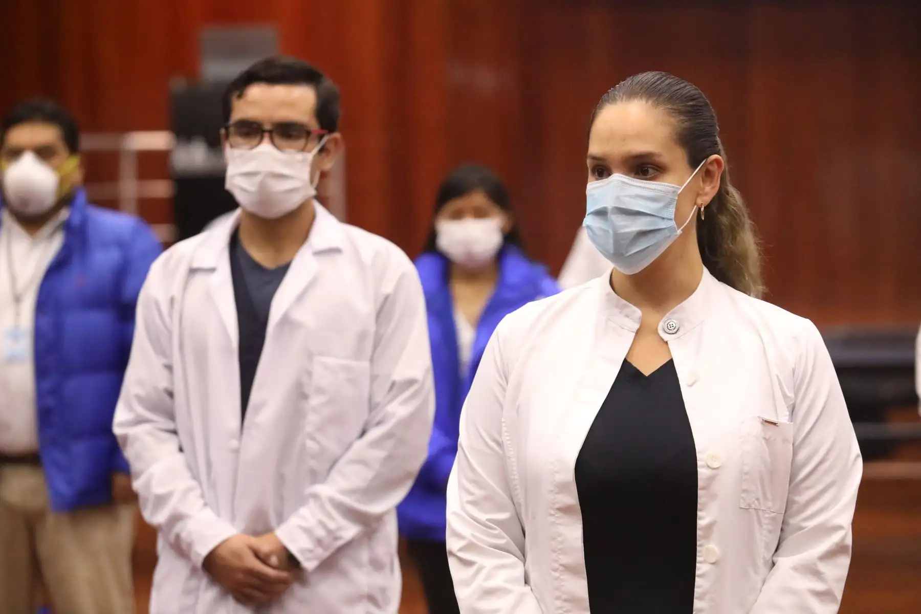 Una nueva generación de jóvenes profesionales de la salud entre médicos, enfermeras y tecnólogos dispuesta a prestar servicios en las diferentes áreas COVID-19 a nivel nacional, se suma al Seguro Social de Salud para formar parte de la primera línea para hacer frente al nuevo coronavirus. Foto: ANDINA/EsSalud