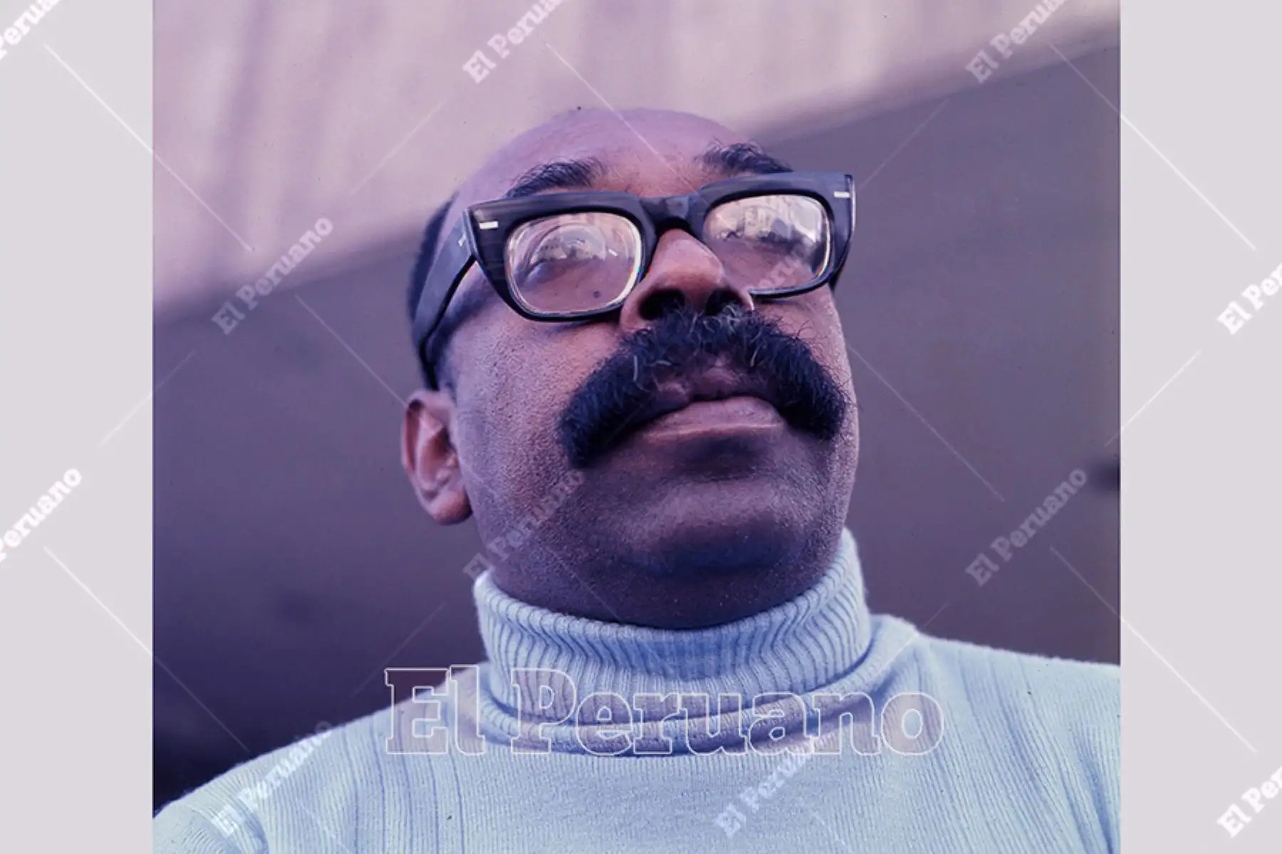 Lima - julio 1977 / Retrato de decimista Nicomedes Santa Cruz. Foto Archivo Histórico de El Peruano