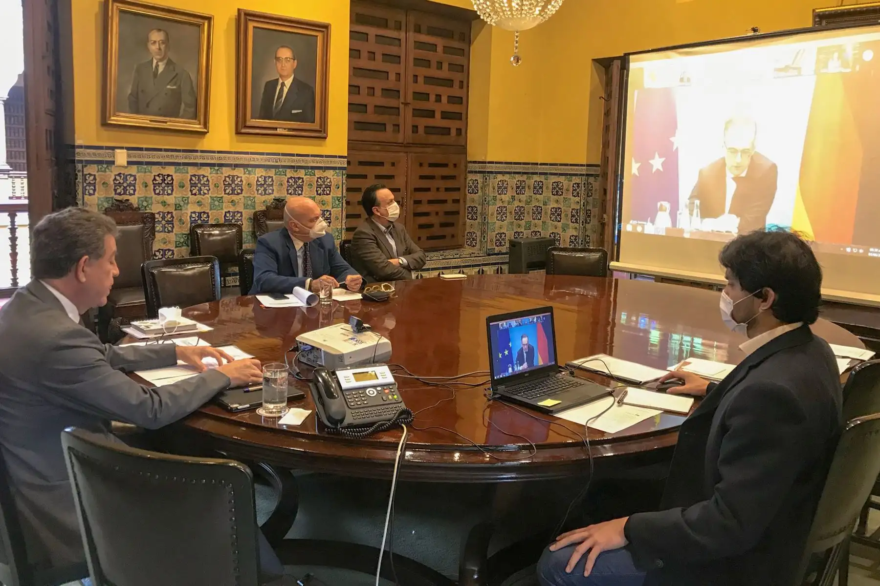 Canciller Gustavo Meza Cuadra participa hoy en la II Conferencia de la “Iniciativa para América Latina y el Caribe del Ministerio Federal de Relaciones Exteriores de Alemania”.

Foto: Cancillería