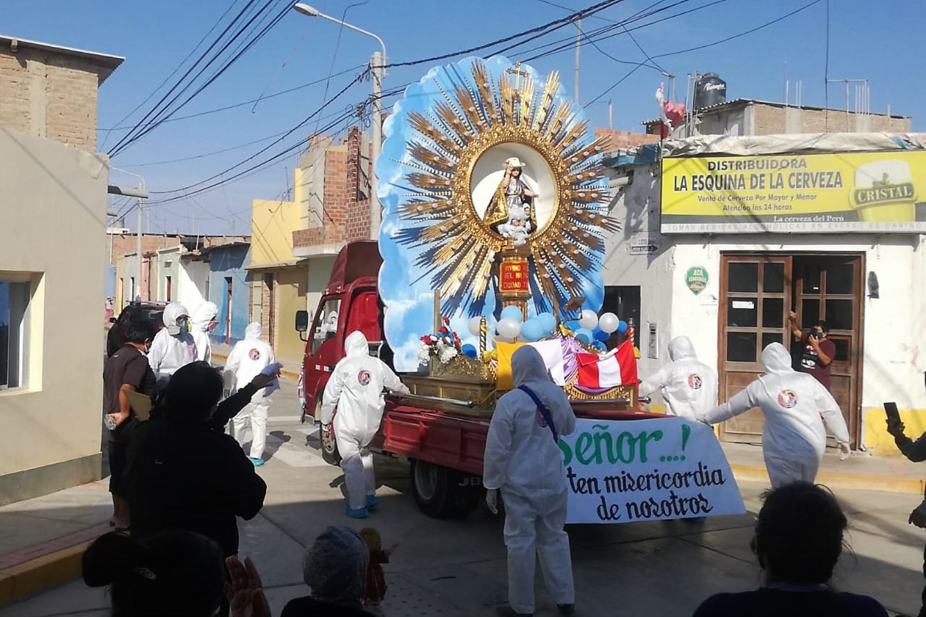 Población de Lambayeque siguió desde sus viviendas la procesión del Divino Niño del Milagro y pidió por el cese de la pandemia del covid-19.