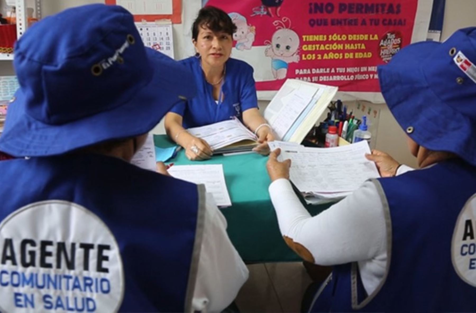 Conoce la valiosa labor que cumplen los agentes comunitarios de salud por las familias peruanas.