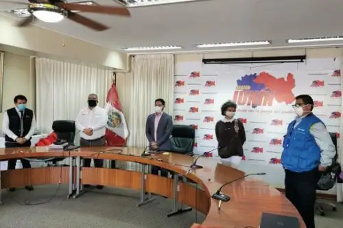 El Estado fortalece la atención a covid-19 en la región Junín, afirmó el ministro de Justicia, Fernando Castañeda. Foto: Minjusdh