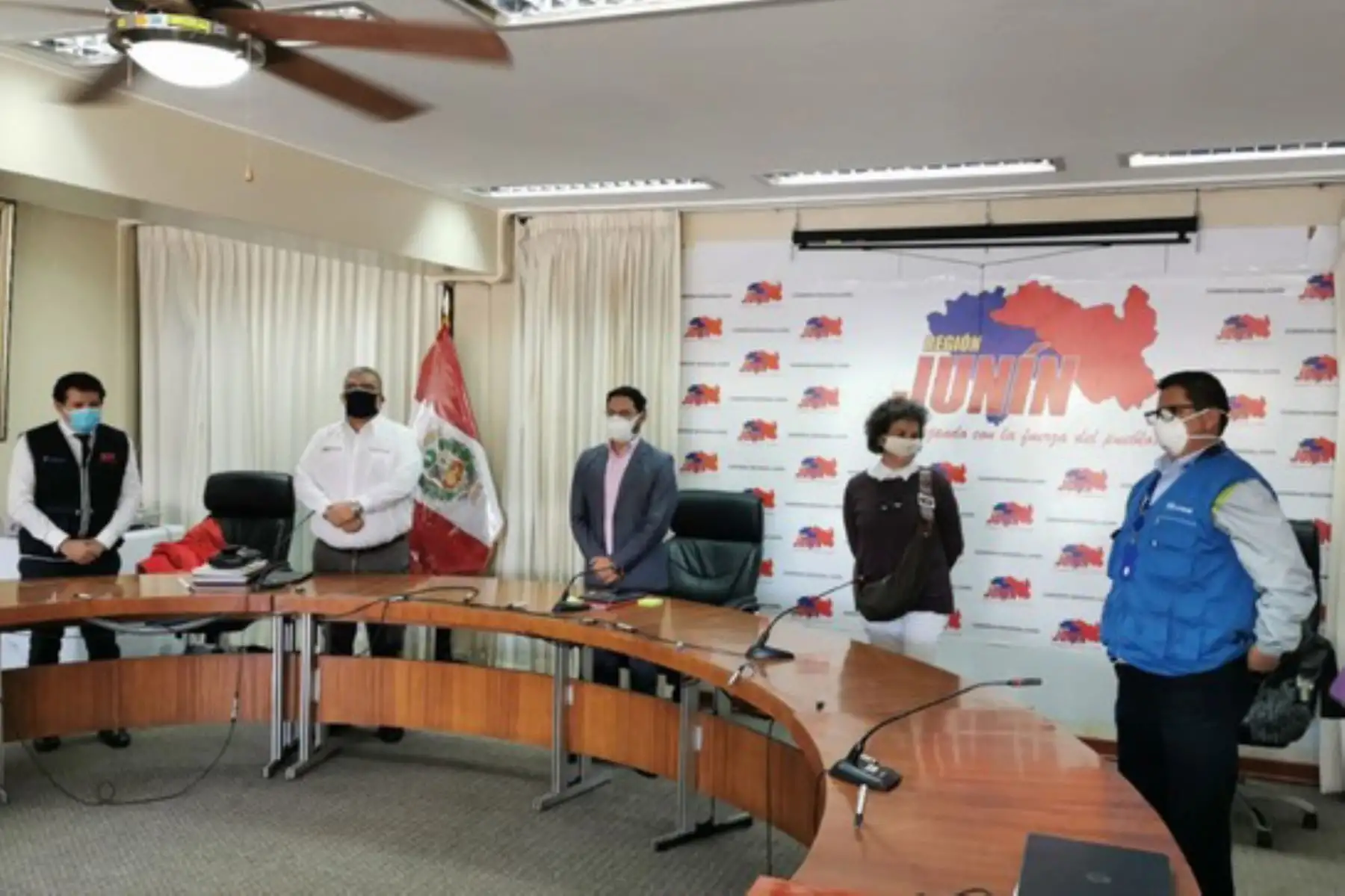 El Estado fortalece la atención a covid-19 en la región Junín, afirmó el ministro de Justicia, Fernando Castañeda. Foto: Minjusdh