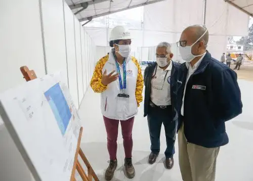 Ministro de Salud inspeccionó la implementación del nuevo Centro de Atención y Aislamiento Covid-19 en el hospital Hipólito Unanue. Foto: ANDINA/difusión.
