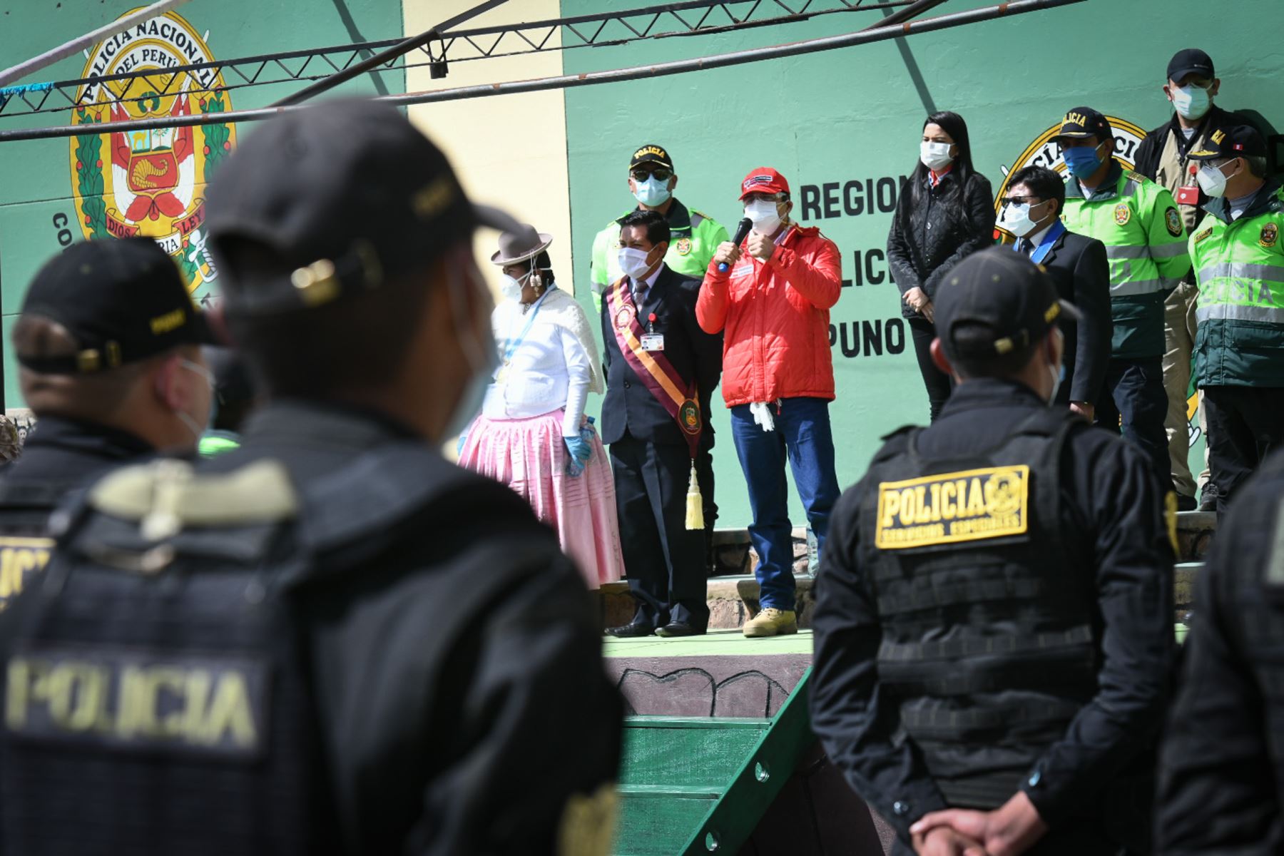 El ministro del Interior, Gastón Rodriguez, exhortó a todos los miembros de la Policía Nacional a mantener la guardia y seguir usando los equipos de protección personal ante el coronavirus. Foto: ANDINA/Difusión
