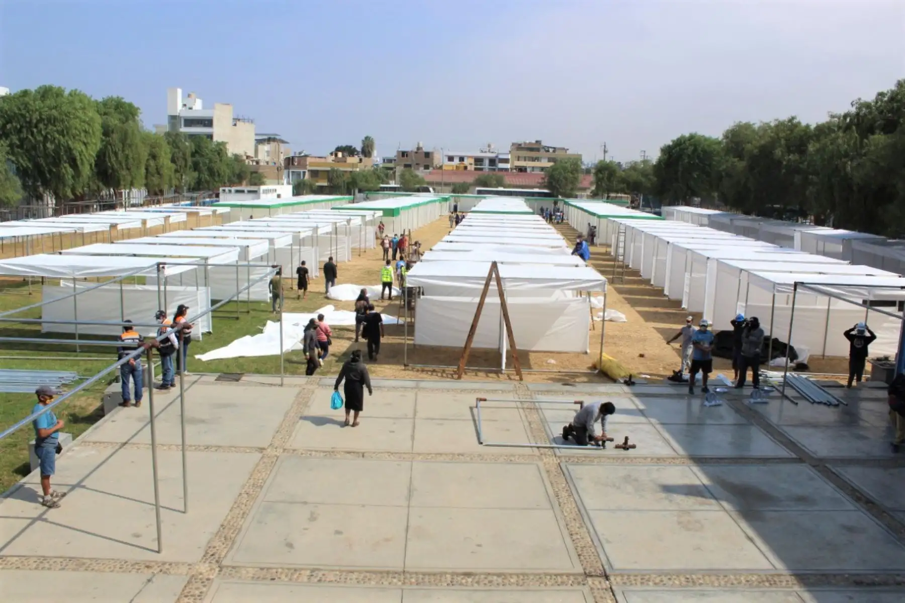 Ambulantes son reubicados para prevenir focos de contagio en la ciudad de Trujillo.