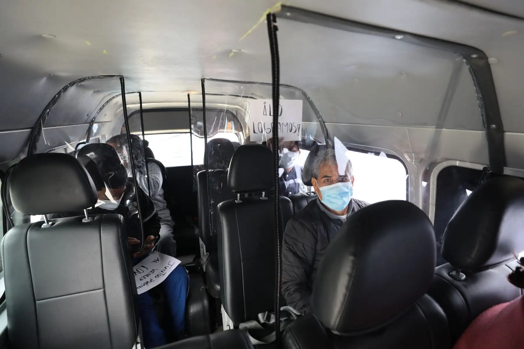 Un total de 19 pacientes, quienes permanecían internados en el Centro de Aislamiento Villa Mongrut de EsSalud, en San Miguel, lograron su alta médica tras superar el COVID-19. Foto: ANDINA/EsSalud
