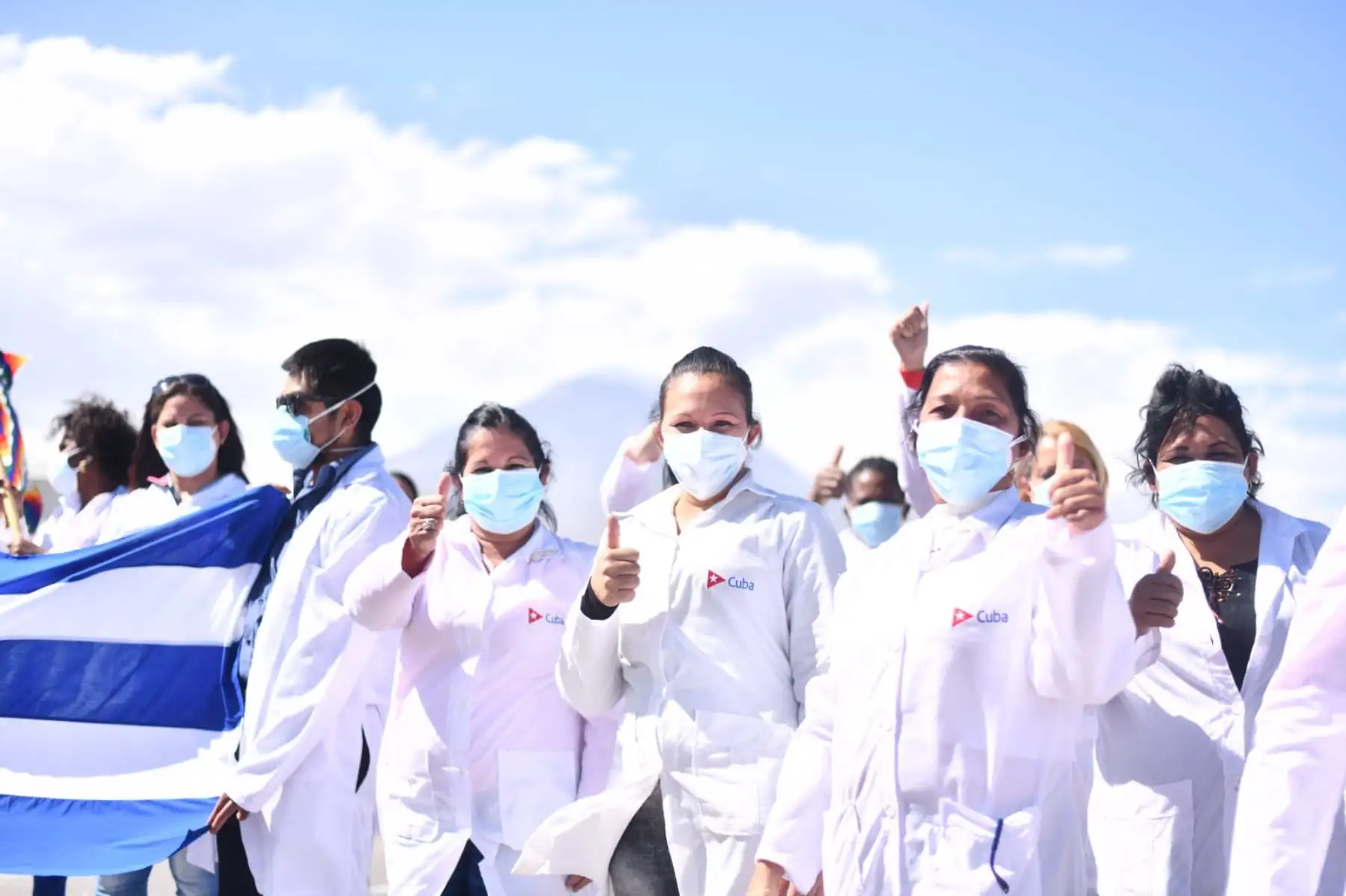 Son 26 médicos que estarán en suelo arequipeño durante 90 días. El equipo está conformado por enfermeras,  médicos con especialidades en epidemiología, intensivistas, internistas, entre otros. Foto: ANDINA/Difusión